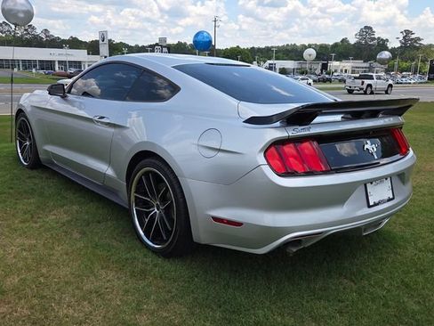 Used 2017 Ford Mustang Coupe RWD image 13