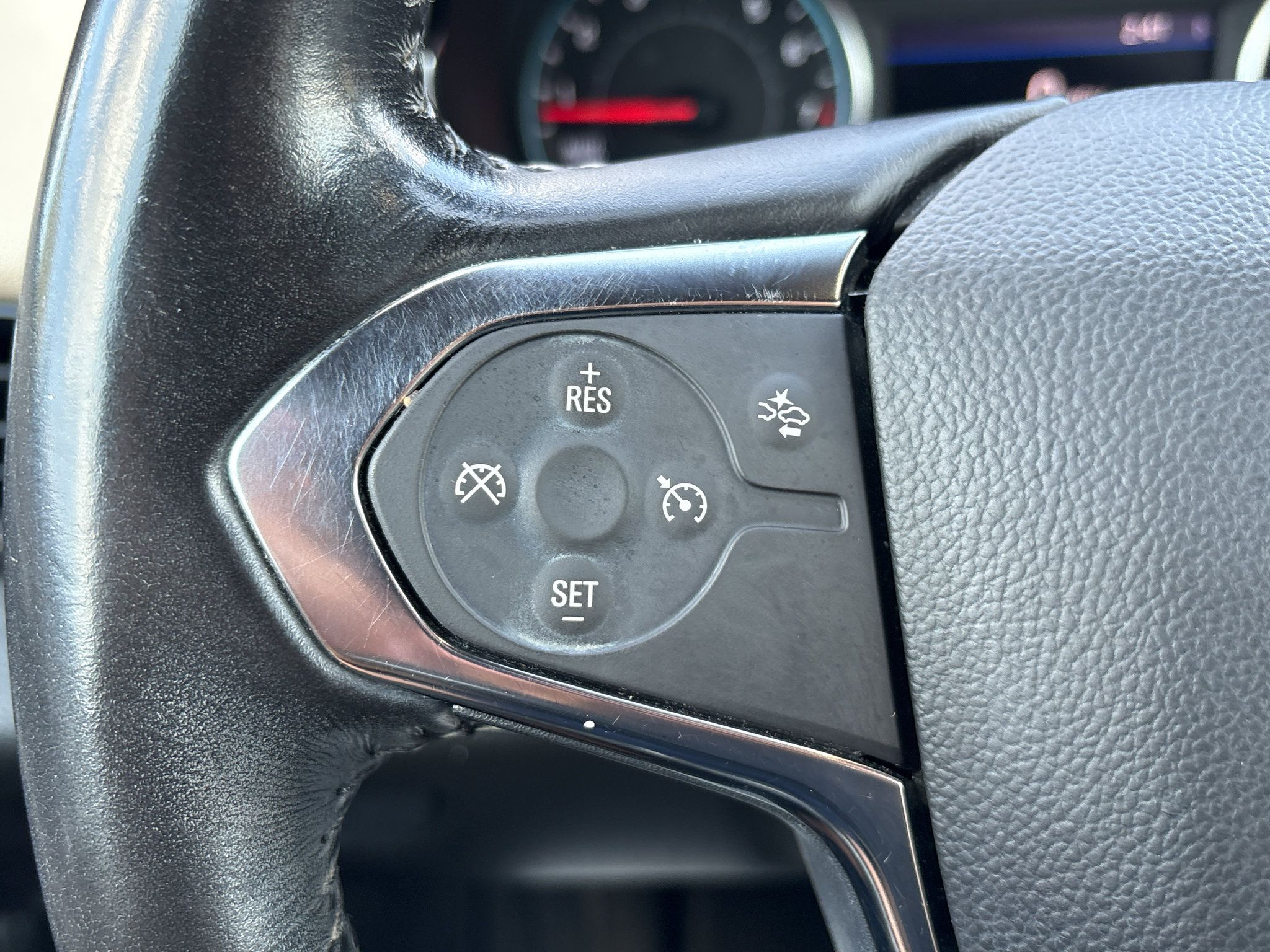 Used 2022 Chevrolet Traverse LT AWD/4WD image 20