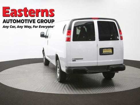 Used 2021 Chevrolet Express 3500 w/ Driver Convenience Package RWD image 62