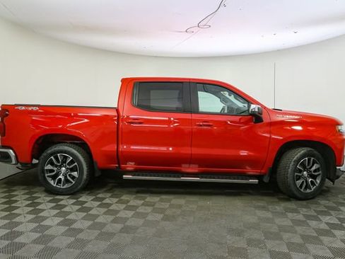 Used 2022 Chevrolet Silverado 1500 LT AWD/4WD image 14