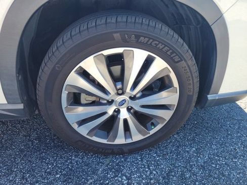 Used 2019 Subaru Ascent Limited AWD/4WD image 14