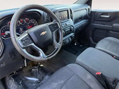 Used 2022 Chevrolet Silverado 2500 Custom w/ Custom Value Package image 14