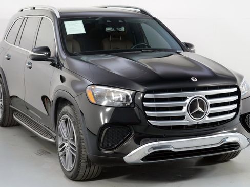 Used 2024 Mercedes-Benz GLS 450 4MATIC image 60