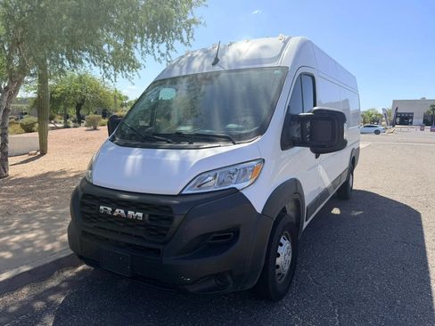 Used 2023 RAM ProMaster 3500 FWD image 2