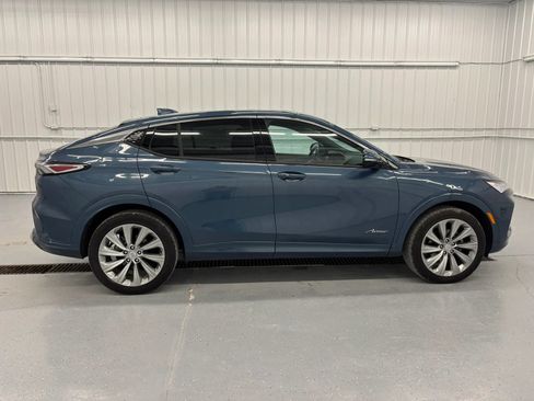 Used 2025 Buick Envista Avenir FWD image 3
