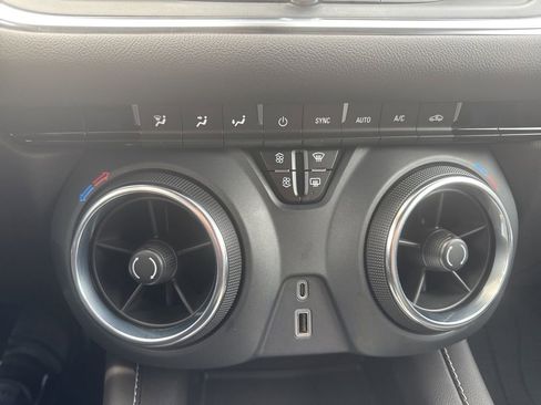 Used 2023 Chevrolet Blazer LT w/ LPO, Floor Liner Package FWD image 33