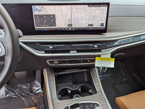 Certified 2025 BMW X5 xDrive50e w/ Parking Assistance Package image 29