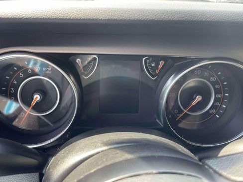 Used 2019 Jeep Wrangler Sport AWD/4WD image 24