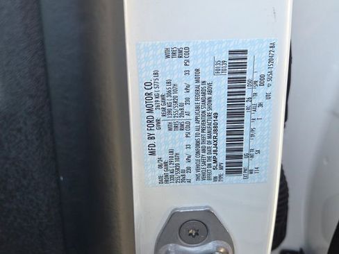 Used 2024 Lincoln Nautilus Premier w/ Equipment Group 102A image 10