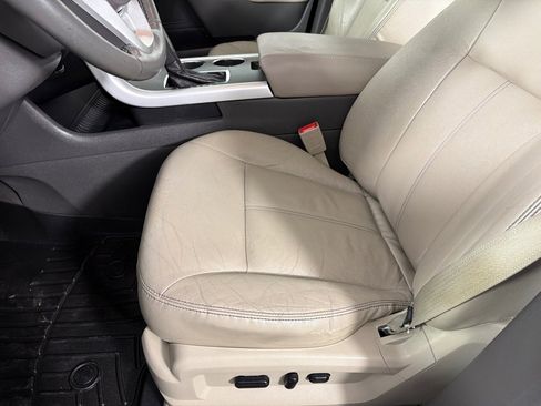 Used 2014 Ford Edge SEL w/ Equipment Group 204A AWD/4WD image 9