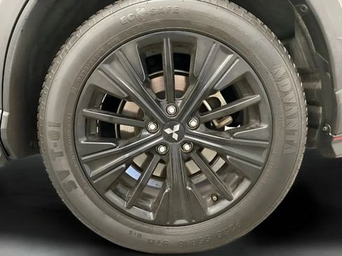 Used 2020 Mitsubishi Eclipse Cross LE FWD image 24