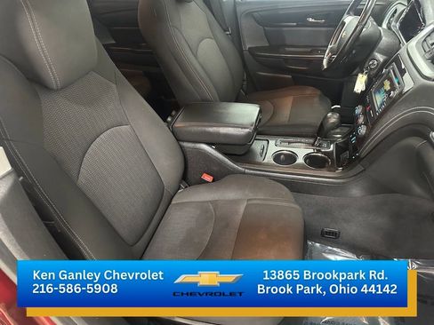 Used 2016 Chevrolet Traverse LT w/ Style and Technology Package AWD/4WD image 26