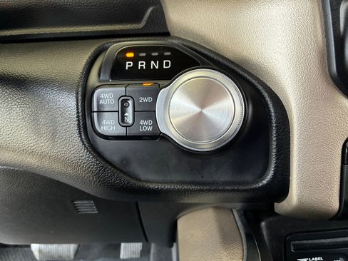 Used 2019 RAM 1500 Laramie image 30