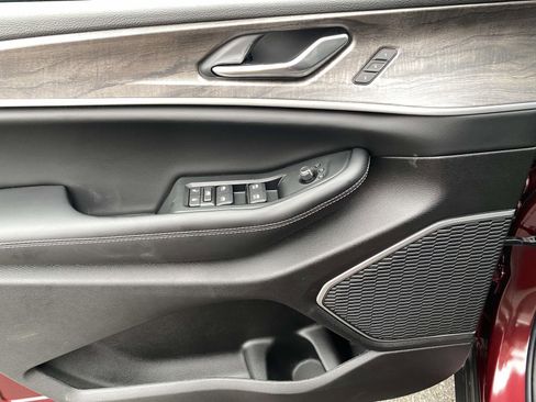 New 2026 Jeep Grand Cherokee Limited image 18