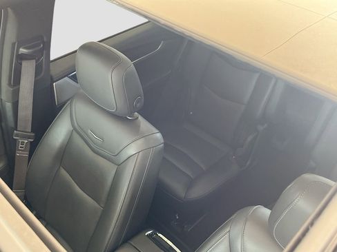Used 2021 Cadillac XT6 Premium Luxury FWD image 23