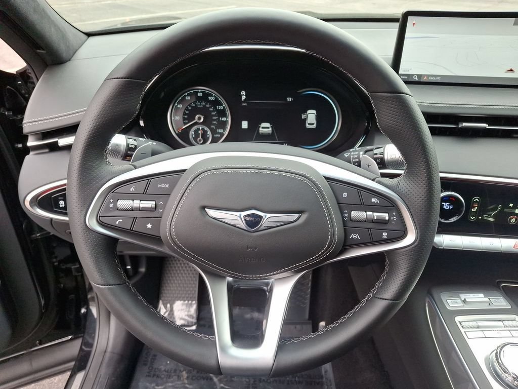 Used 2025 Genesis GV70 3.5T Sport w/ Sport Advanced Package AWD/4WD image 17