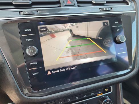 Used 2020 Volkswagen Tiguan SEL image 24