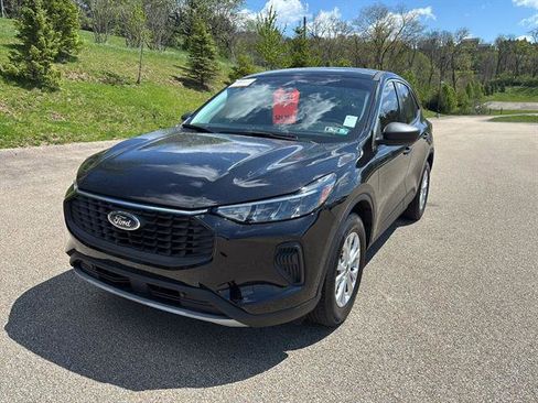 Certified 2024 Ford Escape Active AWD/4WD image 8