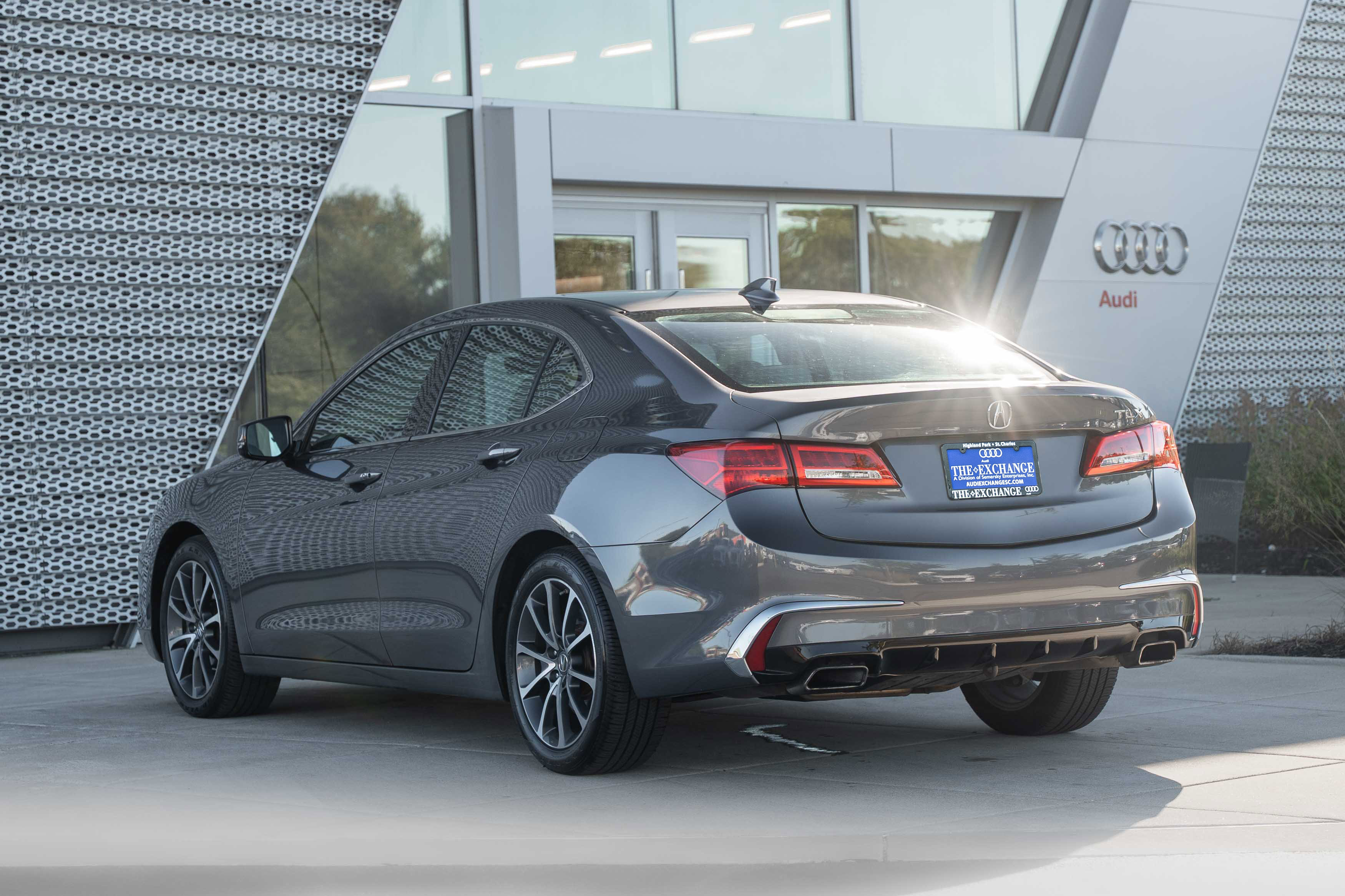 Used 2019 Acura TLX V6 FWD image 5