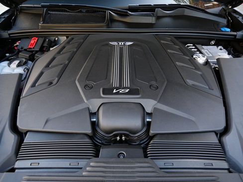 New 2025 Bentley Bentayga image 28