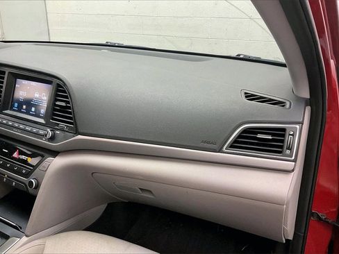 Used 2018 Hyundai Elantra SEL image 13