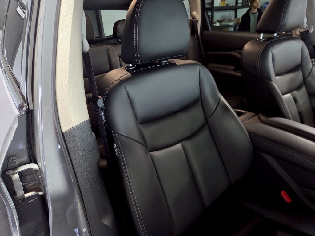 Used 2022 Nissan Murano SV w/ SV Midnight Edition Package AWD/4WD image 16