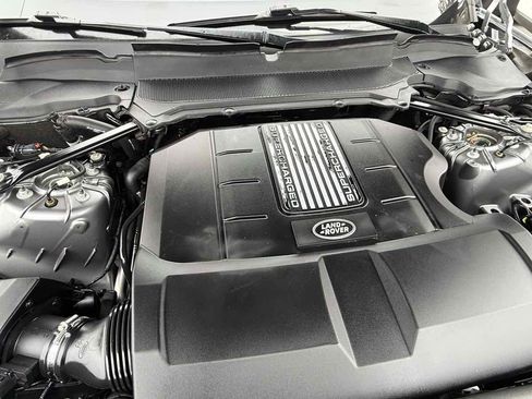 Used 2020 Land Rover Discovery HSE image 31