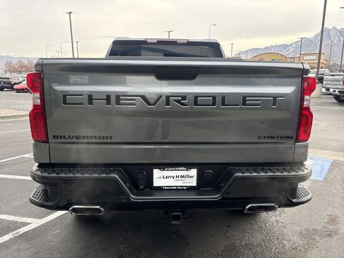 Used 2020 Chevrolet Silverado 1500 Custom Trail Boss w/ Custom Convenience Package image 4