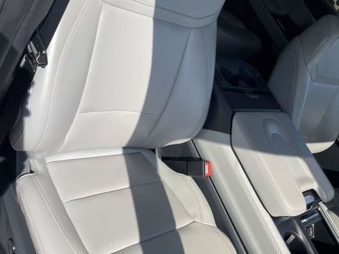 Used 2025 Ford Expedition Max Active RWD image 33