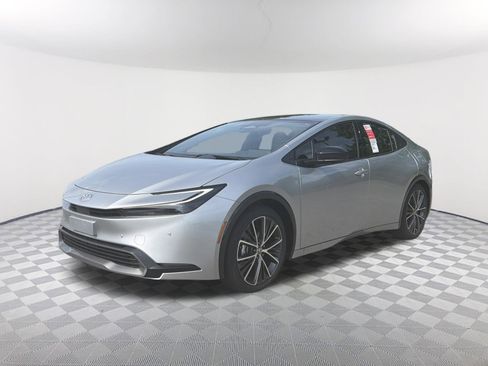 New 2026 Toyota Prius XLE FWD image 3