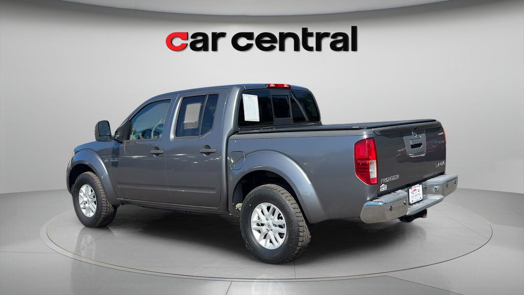 Used 2017 Nissan Frontier SV w/ SV Value Truck Package AWD/4WD image 3