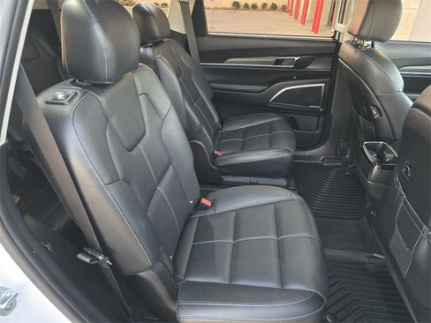 Used 2021 Kia Telluride SX w/ Nightfall Edition Package image 32