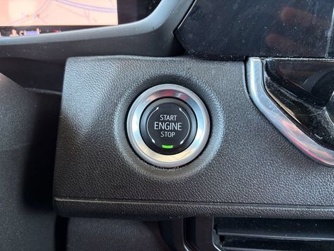 Used 2024 Chevrolet Colorado W/T AWD/4WD image 23