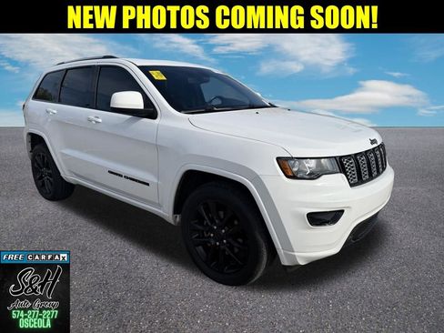 Used 2020 Jeep Grand Cherokee Altitude image 1