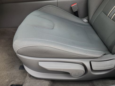 Used 2025 Hyundai Elantra SEL FWD image 25