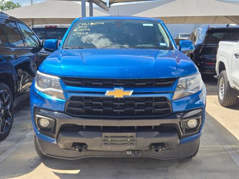 Used 2022 Chevrolet Colorado LT w/ LT Convenience Package AWD/4WD image 2