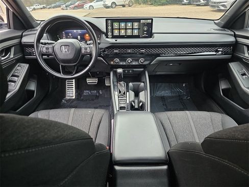 Used 2024 Honda Accord Sport image 8