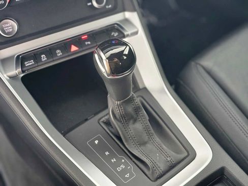 Used 2020 Audi Q3 2.0T Premium w/ Convenience Package image 29