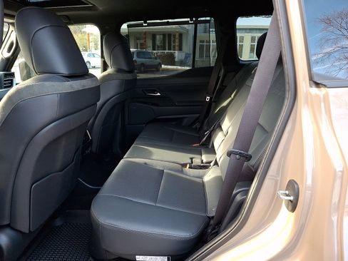 Certified 2024 Lexus GX 550 Premium image 10