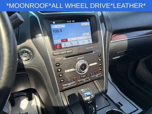 Used 2017 Ford Explorer Platinum AWD/4WD image 35