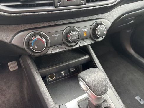 Used 2023 Kia Forte LXS w/ LXS Technology Package image 22