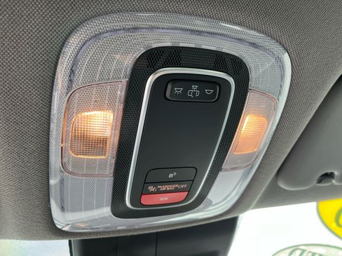 Used 2025 Hyundai Elantra SEL FWD image 19