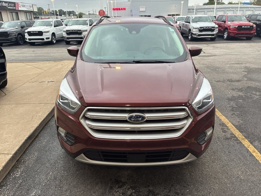 Used 2018 Ford Escape SEL w/ Ford Safe & Smart Package FWD image 2