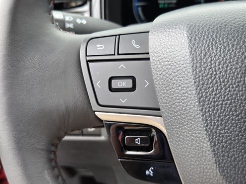 Used 2025 Toyota Camry XSE FWD image 24