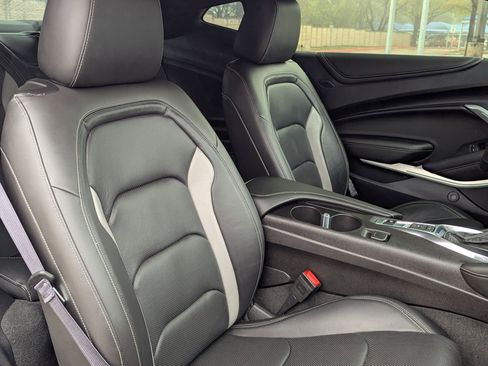 Used 2016 Chevrolet Camaro LT image 28