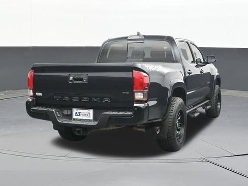 Used 2019 Toyota Tacoma TRD Sport w/ Technology Package AWD/4WD image 12