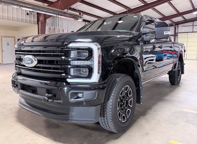 Used 2025 Ford F350 Platinum AWD/4WD image 9