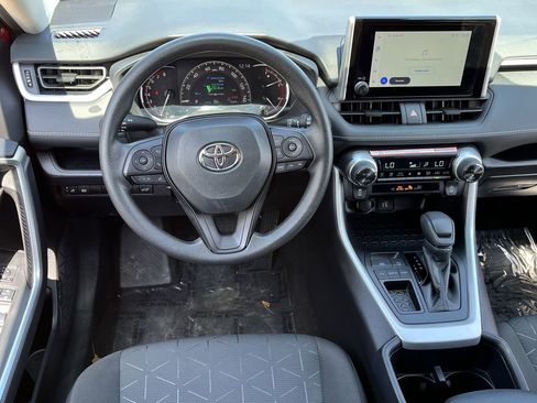 Used 2025 Toyota RAV4 XLE image 10
