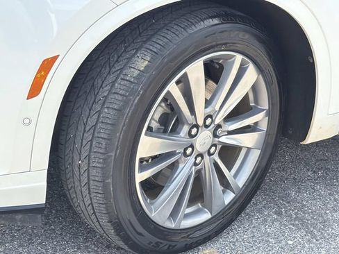 Used 2022 Cadillac XT6 Premium Luxury w/ Platinum Package AWD/4WD image 15