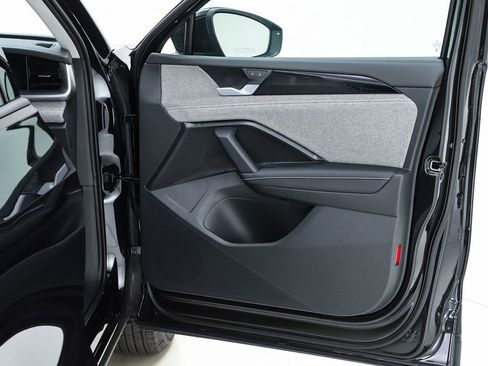 New 2026 Volkswagen Tiguan S image 68